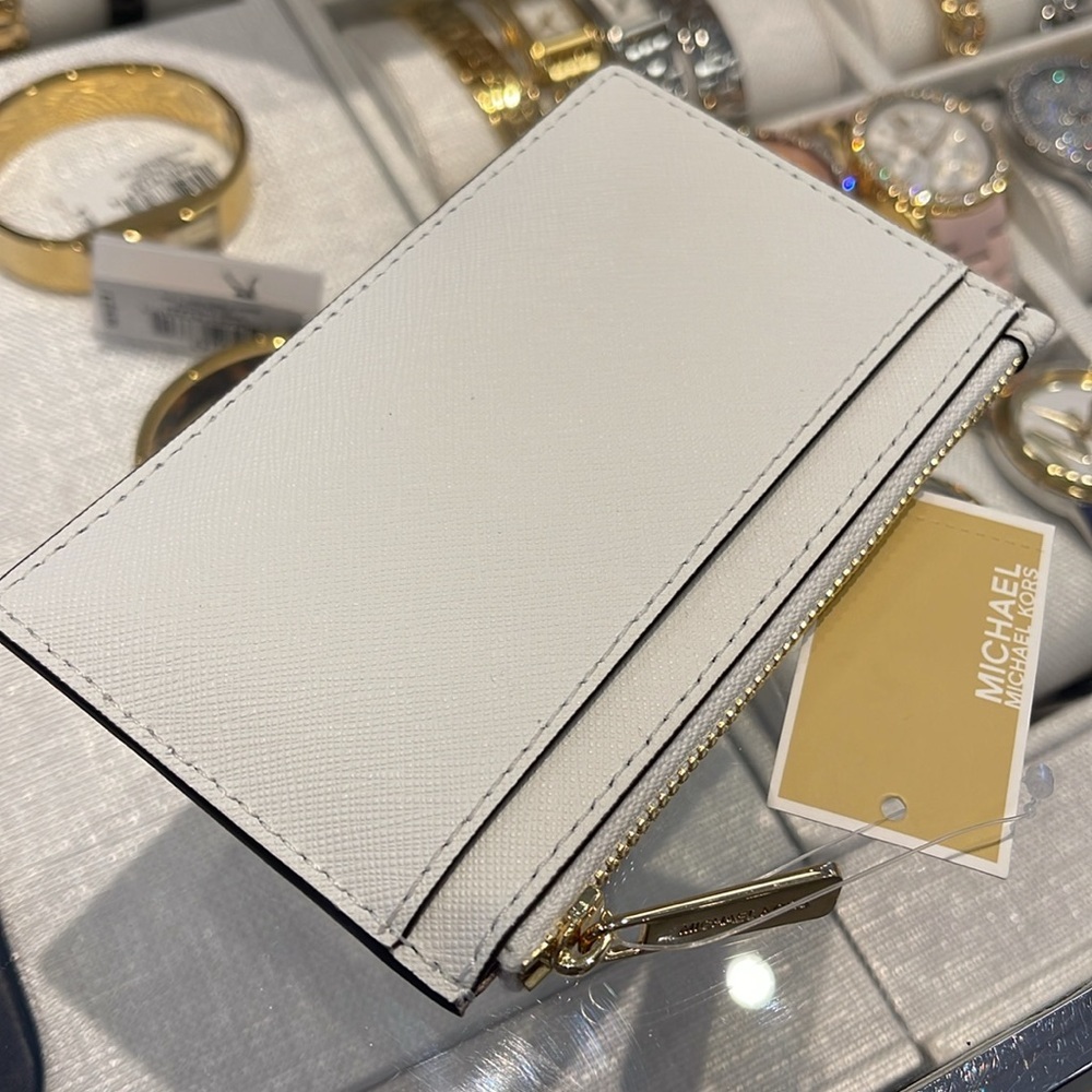 MICHAEL KORS
Jet Set Travel Md Top Zip Leather Card Case Wallet 
Optic White - Picture 5 of 16